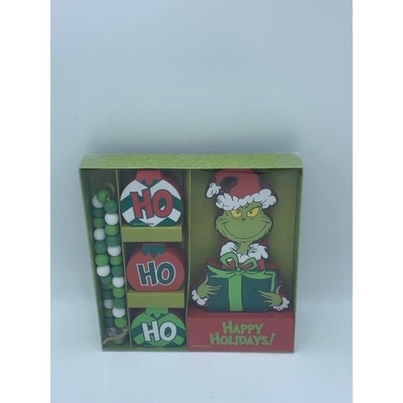 Dr. Seuss The Grinch Christmas 5 Piece Decorating Set & 3 Piece Wood Block Set - Picture 2 of 12